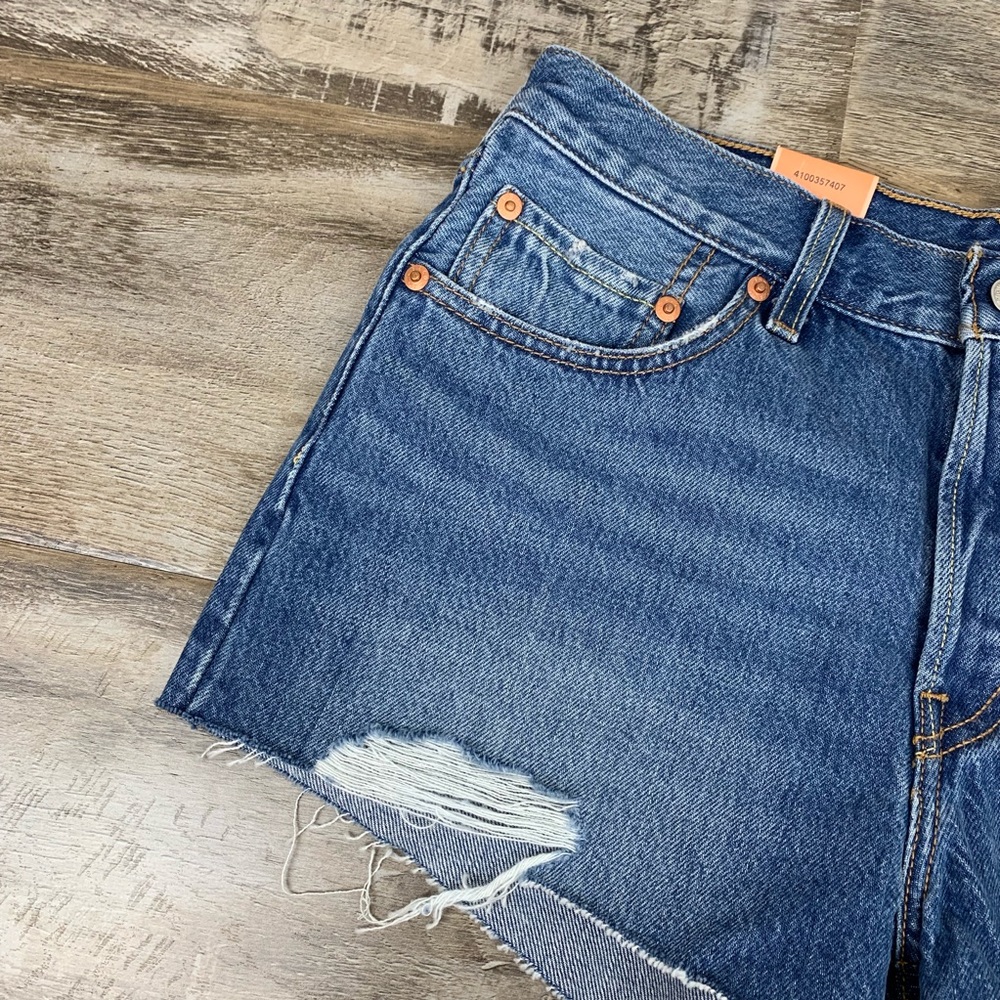 LEVI’S 501 Distressed Cutoff Denim Shorts 27 28 - Picture 3 of 8